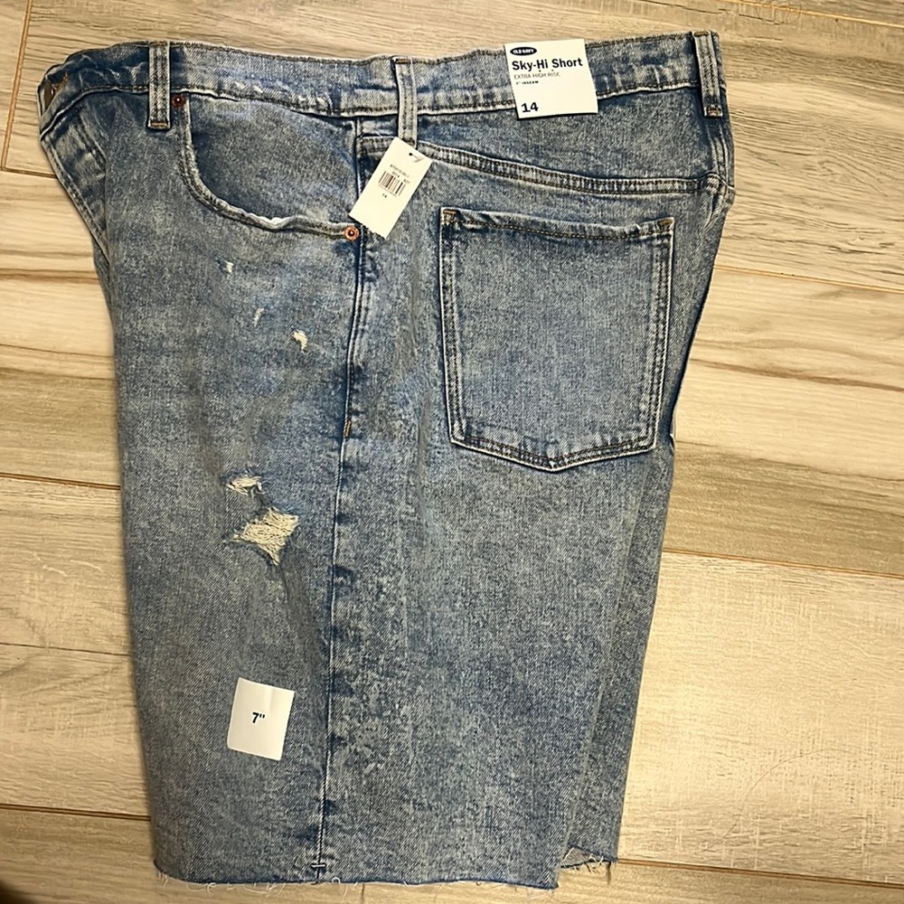 Old Navy Sky-Hi Shorts